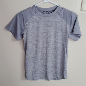 Active wear shirt